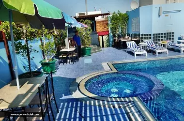 هتل نایت آرمور ( میفر )